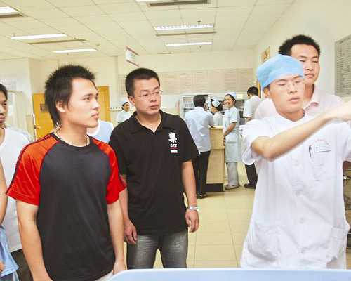 国内借卵自怀费用,供卵代怀机构选性别,
              第四代试管婴儿和第三代的